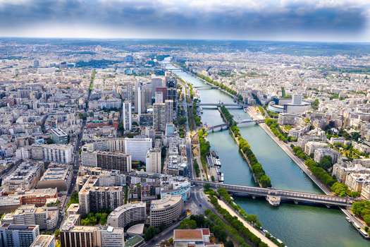 París se lleva la corona como el destino urbano más poderoso del mundo.