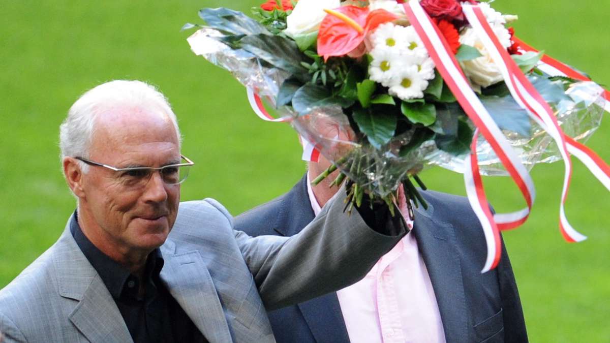 Mourning in football: Kaiser Franz Beckenbauer dies