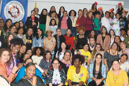 Hace unas semanas, la Ruta Pacífica entregó su quinto informe de seguimiento a la implementación del Acuerdo de Paz.  / Cortesía: Ruta Pacífica de las Mujeres