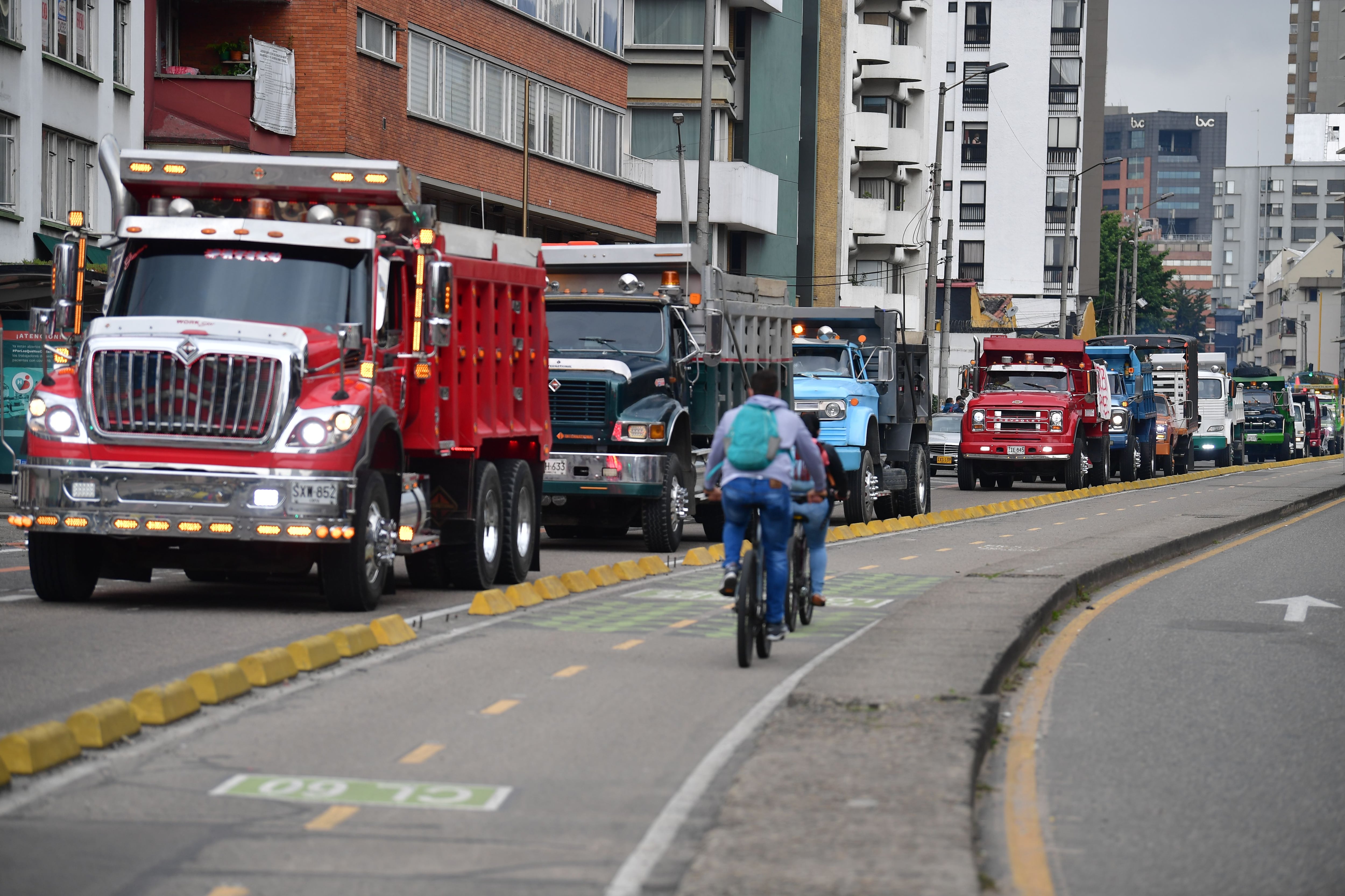 Camioneros marcharán este lunes 28 de agosto: horarios y puntos de  concentración