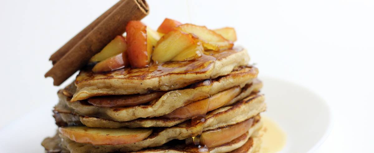 Pancakes de avena y manzana ¡Una receta muy fácil! | Revista Cromos