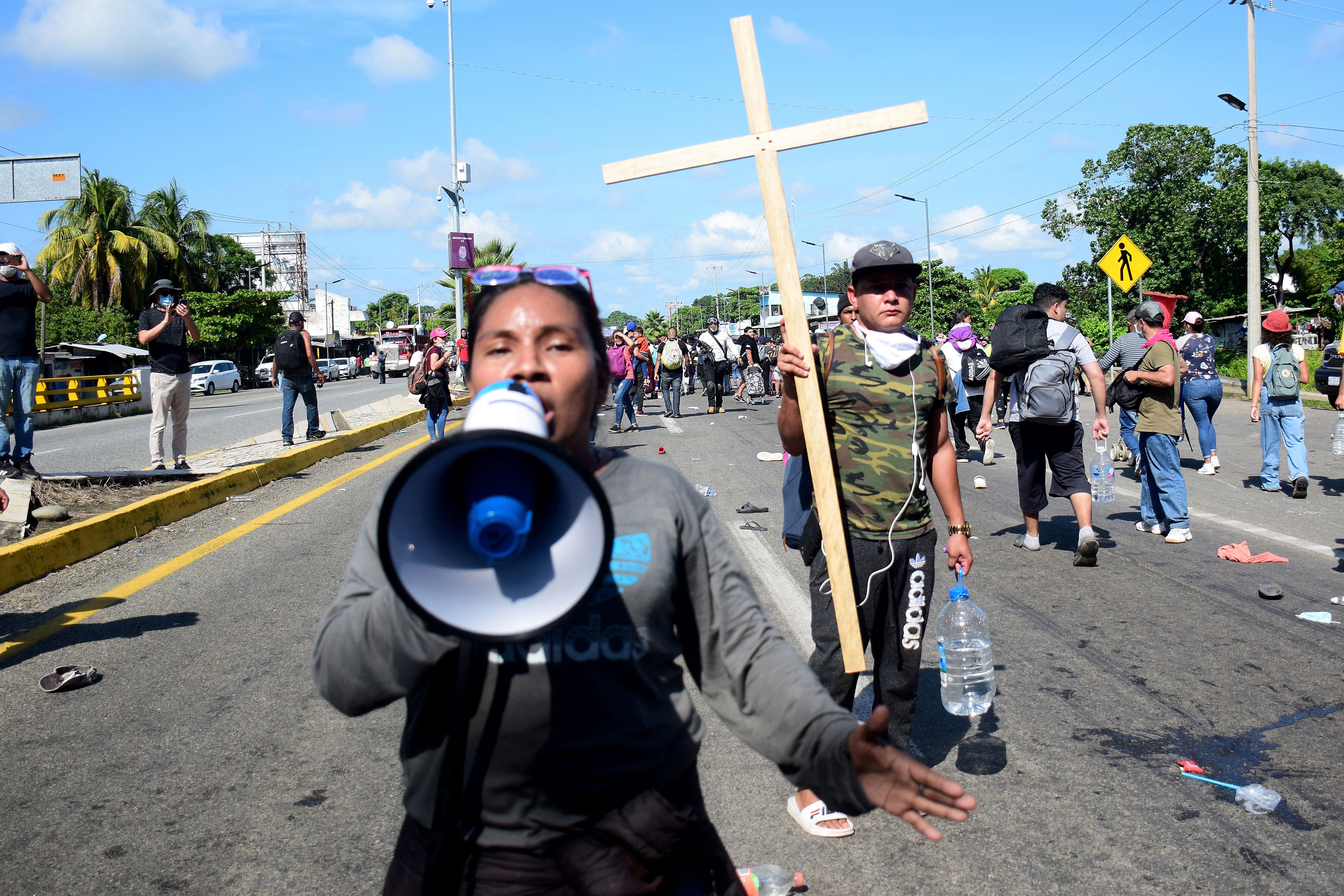 Caravana madre de miles de migrantes busca llegar a Ciudad de M xico