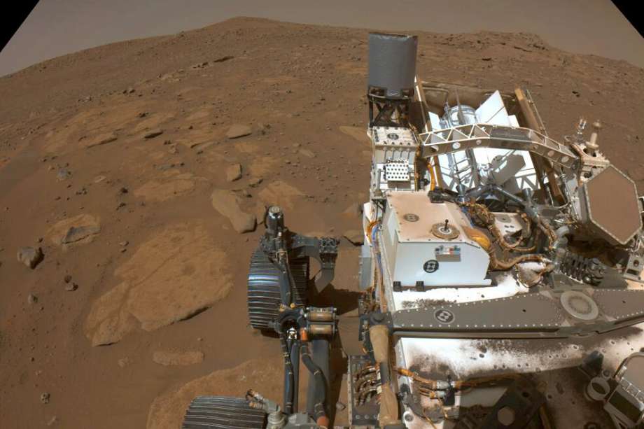 El rover Perseverance de la Nasa captó esta vista del lugar donde estará estacionado durante varias semanas.