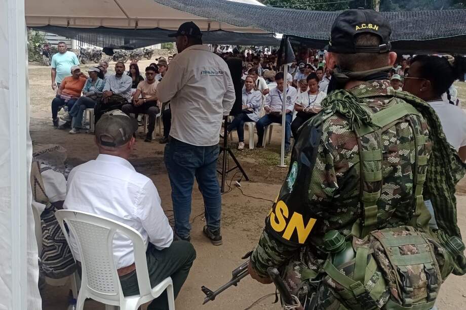 La reunión organizada por las Autodefensas Conquistadoras de la Sierra Nevada se dio el 29 de enero en el corregimiento de Guachaca.