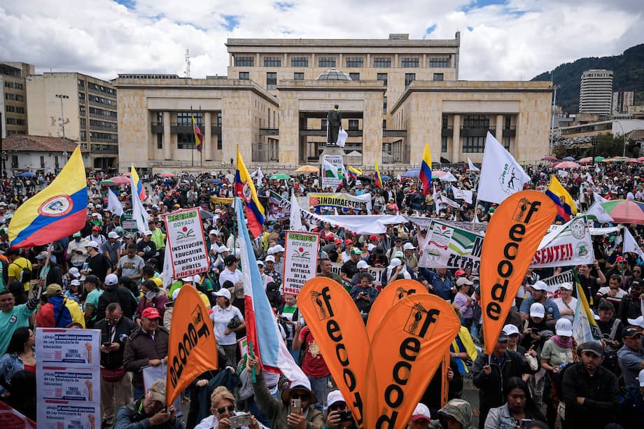 Imagen de las marchas de Fecode este 19 de junio, en Bogotá.