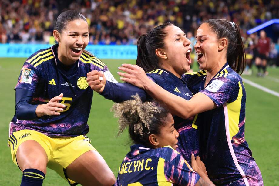 Colombia celebra el gol de Manuela Vanegas durante el partido de fútbol de la Copa Mundial Femenina de la FIFA 2023 entre Alemania y Colombia en el Estadio de Fútbol de Sydney en Sydney, Australia, el 30 de julio de 2023.
