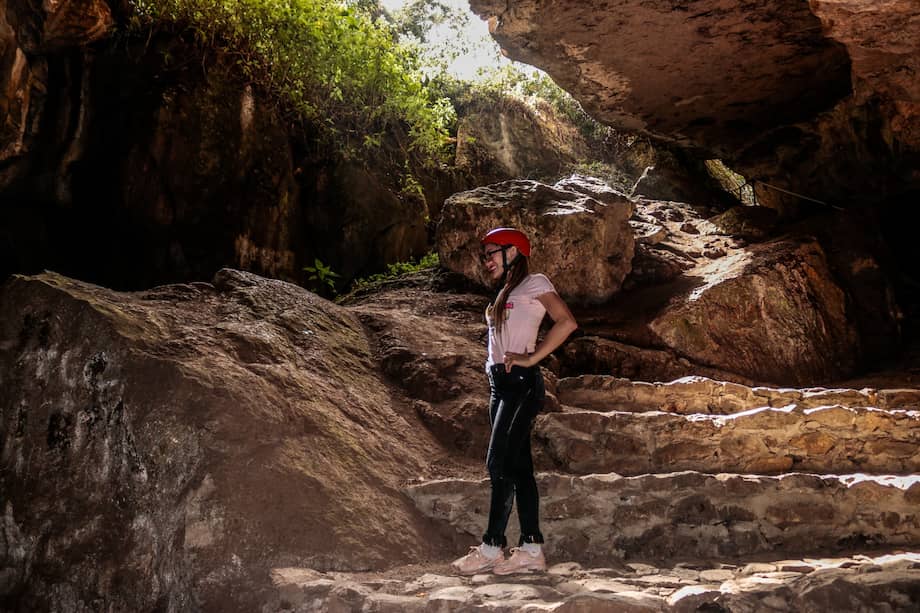 La Caverna del Nitro, situada en Zapatoca, es un patrimonio natural significativo formado por la acción del agua hace millones de años.