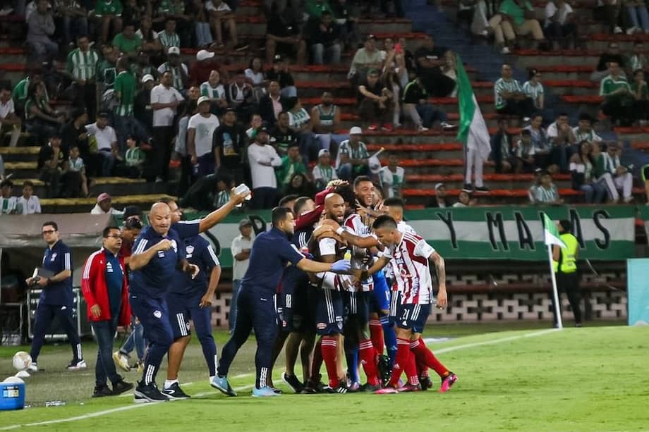 Júnior consiguió una importante victoria en Medellín frente a Atlético Nacional