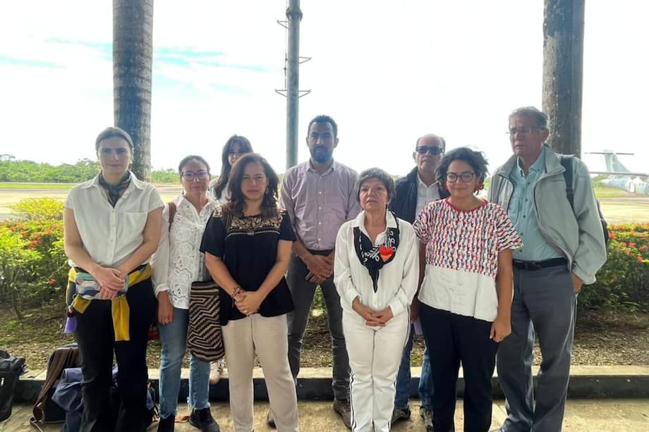 Delegación del gobierno en San Vicente del Caguán (Caquetá) para garantizar la seguridad de firmantes de paz en ETCR de Miravalle.