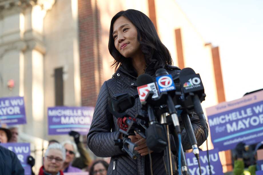 Michelle Wu es la primera mujer de la minoría asiática que llega a la alcaldía de esta ciudad de 600.000 habitantes, una de la más antiguas de Estados Unidos.