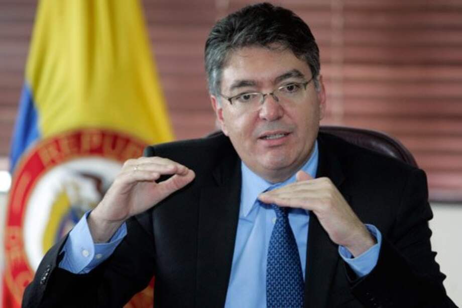 Gobierno se compromete a llevar economía Colombiana a un crecimiento del 4,5% en 2018
