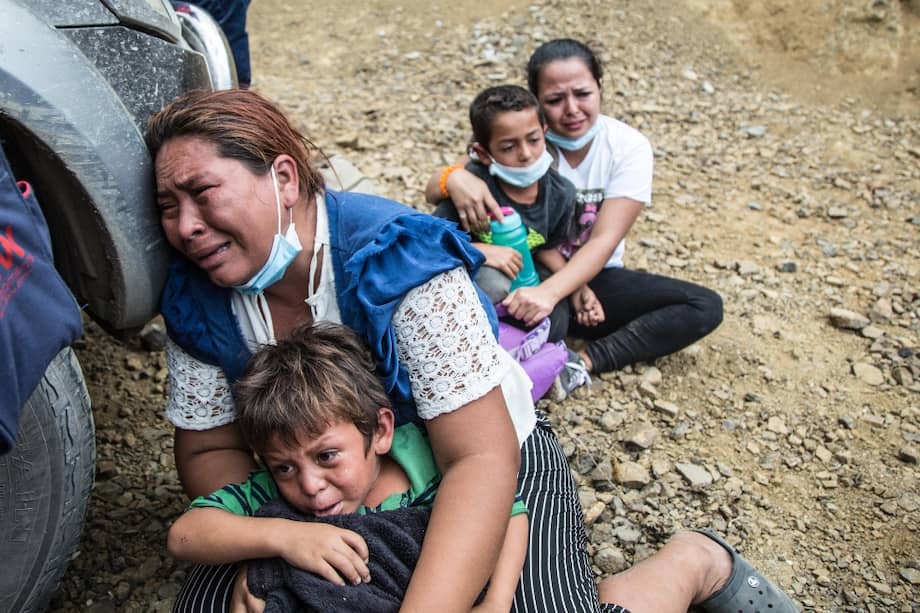 La caravana de cerca de 9.000 migrantes hondureños que intentaban llegar a EE. UU. fue disuelta a la fuerza en Guatemala.