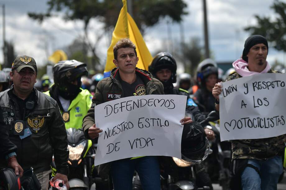 Este miércoles hubo movilizaciones de motociclistas en Bogotá y otras ciudades para rechazar un posible aumento del precio del SOAT.