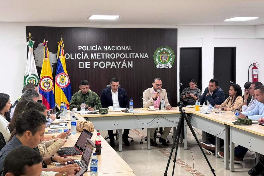 El consejo de seguridad se llevó a cabo en Popayán (Cauca) luego de los ataques contra la fuerza pública en ese municipio.