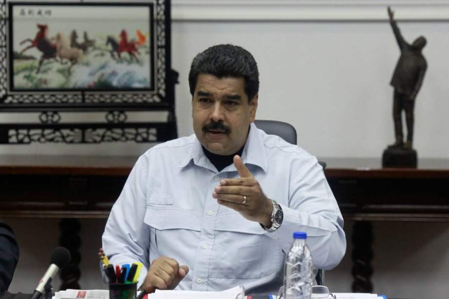 Nicolás Maduro ordenó el cierre de parte de la frontera con Colombia desde el estado Zulia para "avanzar" en la lucha contra el contrabando y la violencia. / EFE
