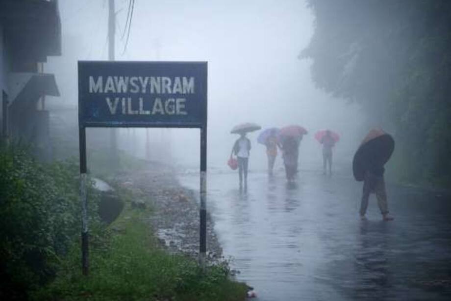 Este pequeño pueblo ubicado en el estado de Meghalaya en India, ostenta el título del lugar más húmedo del mundo.