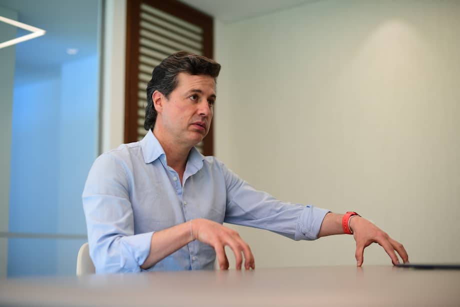 El exsenador Juan Manuel Galán, hijo de Luis Carlos Galán, es el jefe del partido Nuevo Liberalismo y acaba de conceder 4.000 avales para las elecciones regionales de 2023.