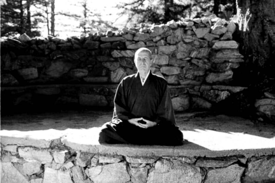 Leonard Cohen en el Mount Baldy Zen Center.  