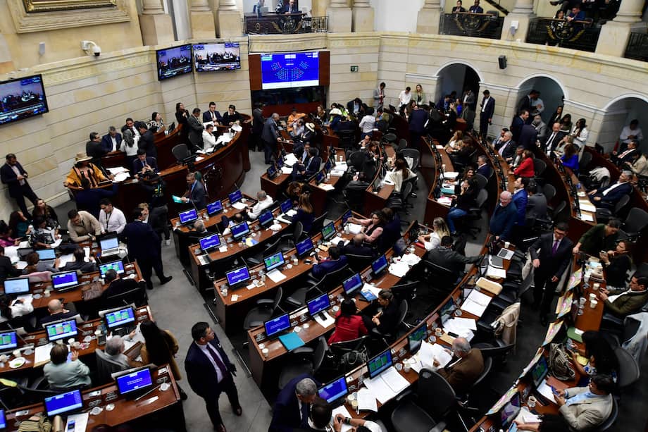Plenaria del 16 de abril en el Senado de la República para debatir la reforma pensional presentada por el gobierno de Gustavo Petro.