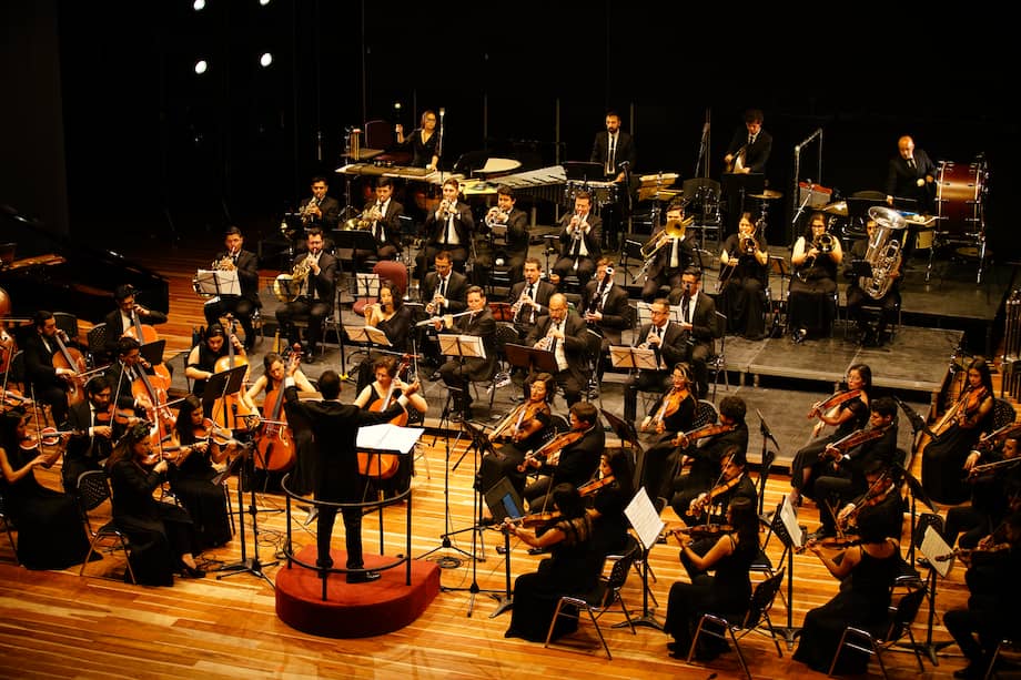 Integrantes de la Orquesta Nueva Filarmonía.