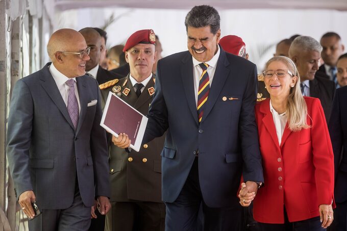 Nicolás Maduro acordó ir a las urnas en Venezuela, pero no planea perder