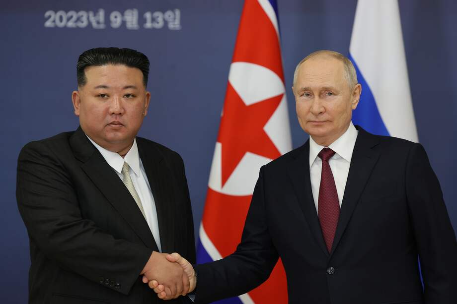 La cumbre entre Vladimir Putin y Kim Jong-un en Rusia afianzará las relaciones entre los dos países, con la posibilidad de negociar acuerdos sobre armas norcoreanas. 
