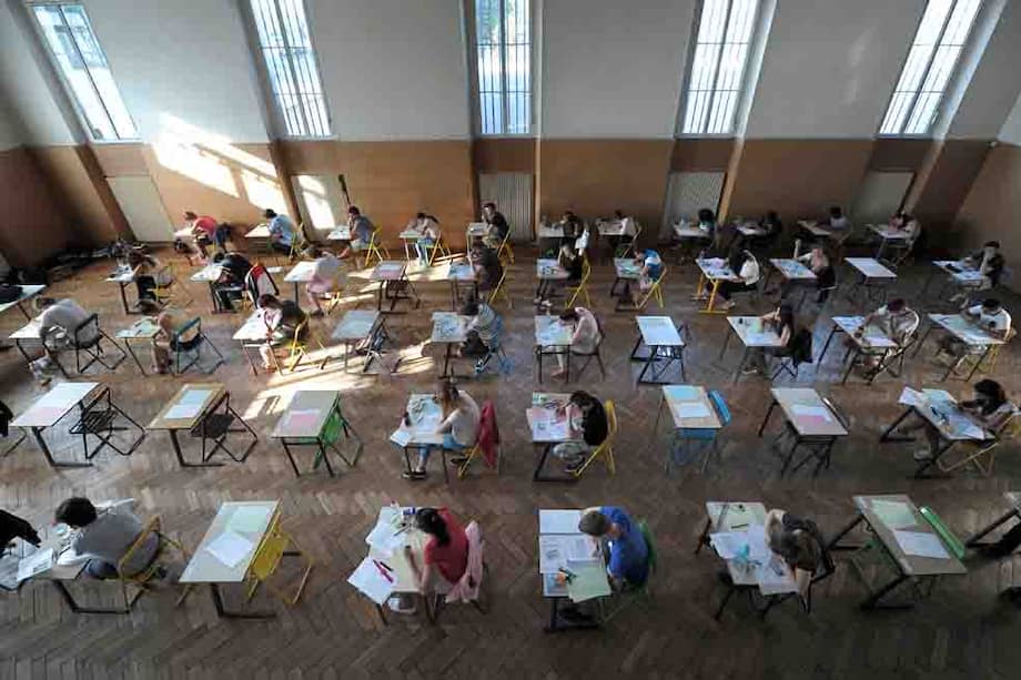 Las competencias de estudiantes de 65 países en matemáticas, ciencias y lectura, fueron  evaluadas por las pruebas Pisa.   / AFP