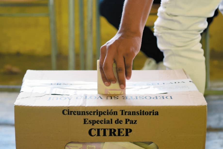 Los colombianos de las zonas rurales en 16 circunscripciones especiales pudieron votar para elegir las curules de paz en 2022.