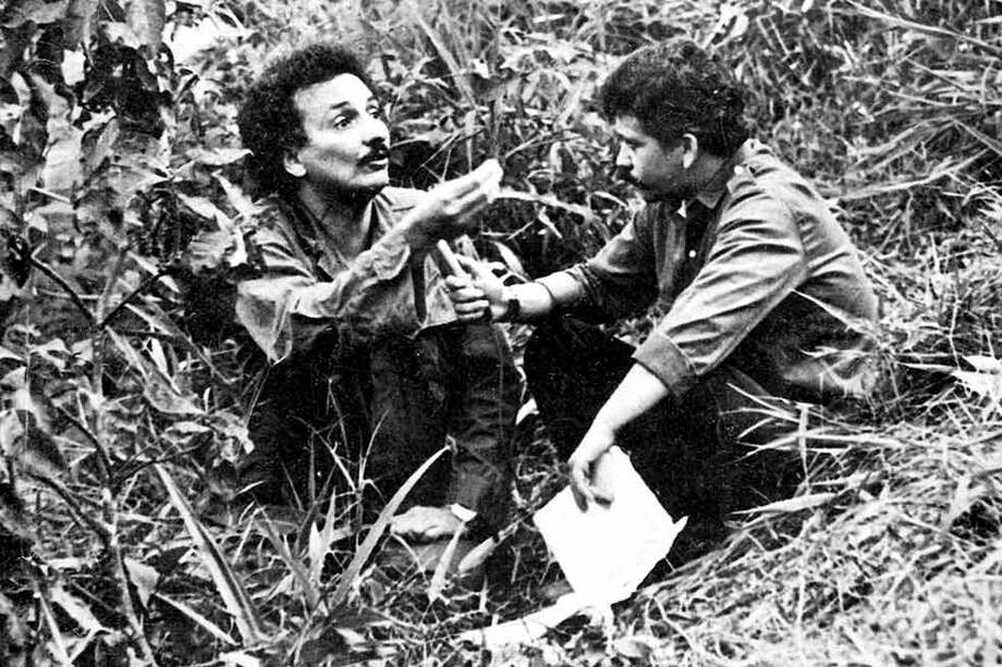 Jaime Bateman Cayón (izquierda)  era dueño de una personalidad encantadora. De él,  Fidel  Castro decía que era el consentido de los jefes guerrilleros del continente. / Semana