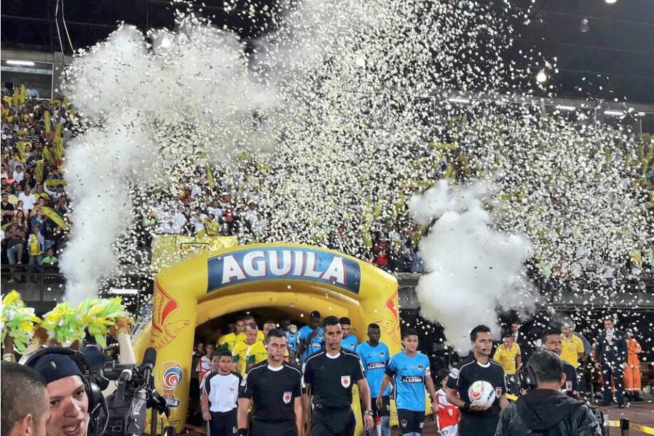 El estadio Metropolitano Ciudad de Itagüí, de fiesta por el ascenso de Leones.  / @Leonesfutbolc 