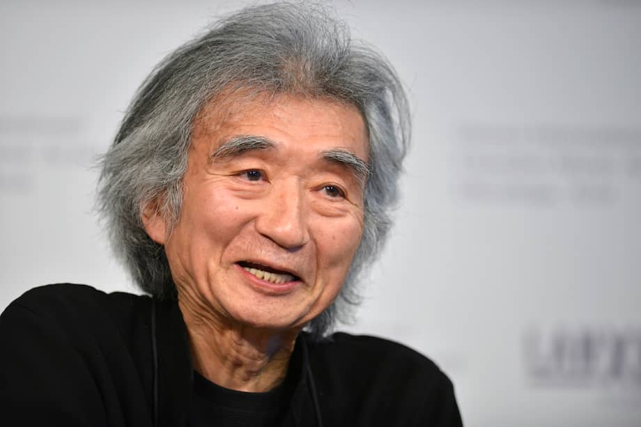 Seiji Ozawa fue reconocido en Japón como Persona de Mérito Cultural en 2001.