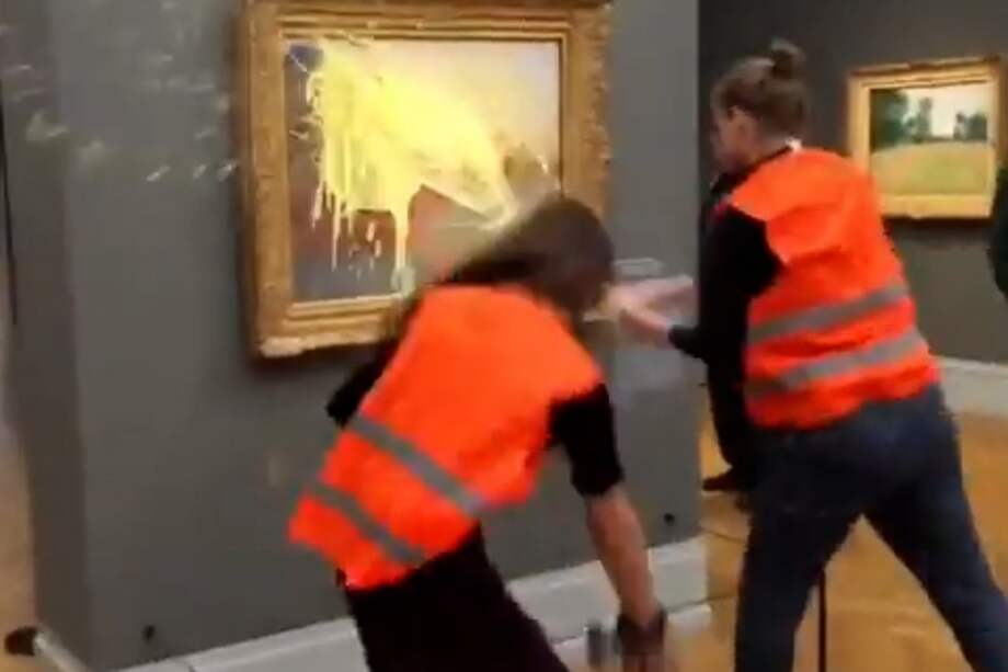 En video: activistas ambientales atacan cuadro “Los almiares” de Monet