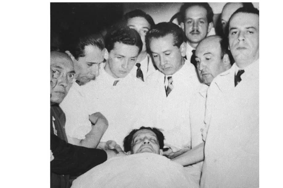 En la Clínica central, Pedro Eliseo Cruz había agotado todos sus esfuerzos de amigo y de médico para salvar la vida de Gaitán. /Garrido, 9 de abril de 1948