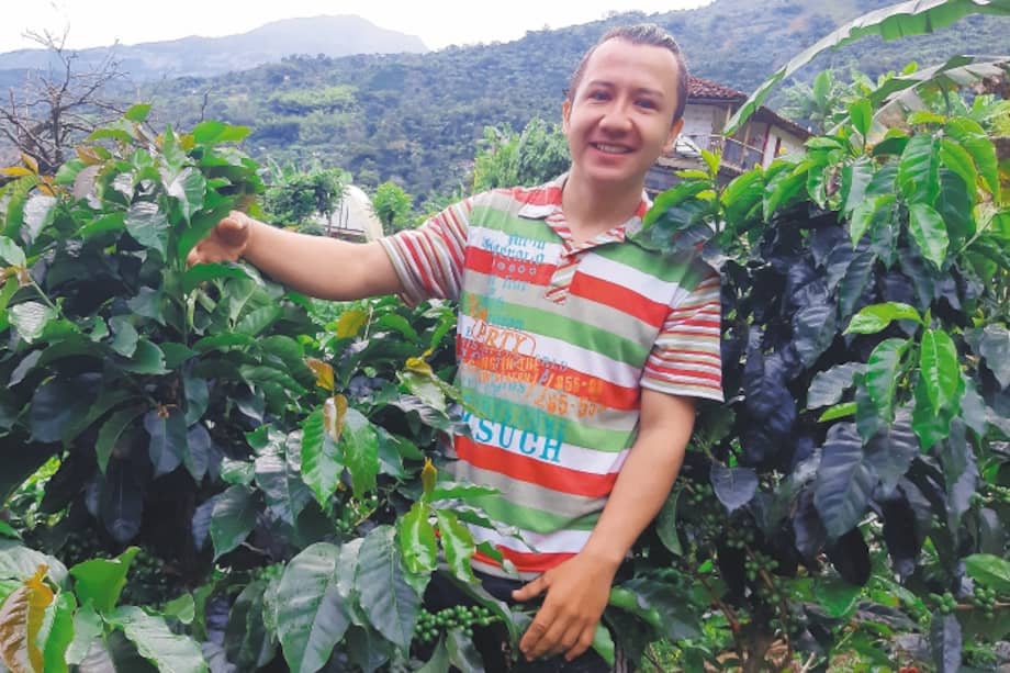 Luis Bayron Arcila, emprendedor de Sonsón, Antioquia, logró vender su café especial, a US$10,50 libra, a la  empresa china Zhuanxian Trading.  / Cortesía