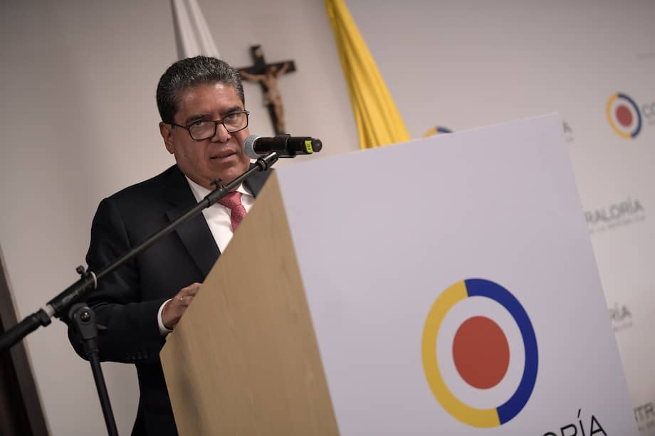 El excontralor Carlos Hernán Rodríguez está entre los candidatos para ser elegido en el cargo.
