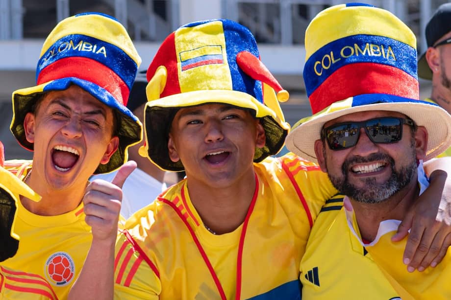 Los aficionados de la selección de Colombia en el partido contra Brasil.
